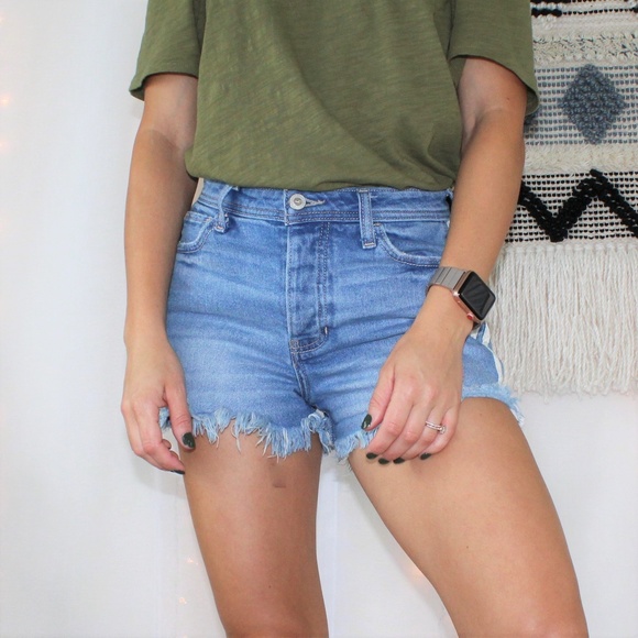 Hollister Pants - Hollister High Rise Boyfriend Jean Shorts 011